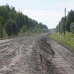 В таком состоянии на сегодняшний день находится большая часть трассы Серов-Сосьва. Фото: Алексей Пасынков, "Глобус".