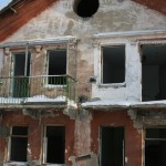 Одни из домов в восточной "Чечне". Фото предоставлено Александром Столбовым.