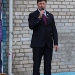 Поздравляет депутат Законодательного Собрания Свердловской области Сергей Семеновых.