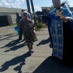 Крестный ход организовал новый священник - отец Сергий. Все фото присланы в группу "Глобуса" в социальной сети "Вконтакте" пользователем Настя Носкова.